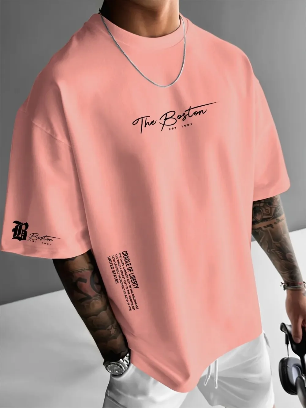 L'ultima T-shirt di lusso da u - Quality Streetwear Brand recensione e prezzo