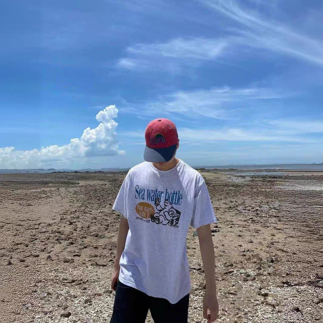 Nuova T-Shirt Estiva con Stamp - Streetwear Brand Label recensione e prezzo