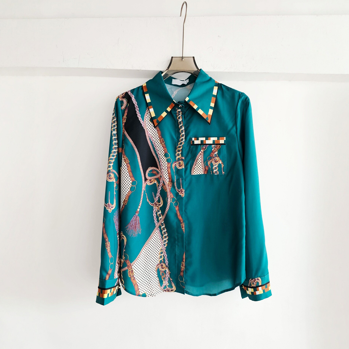 Camicia da Donna Stile Frances - French Streetwear Brand recensione e prezzo