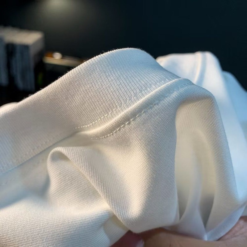 T-shirt da uomo retrò con stam - Streetwear Brand Label recensione e prezzo